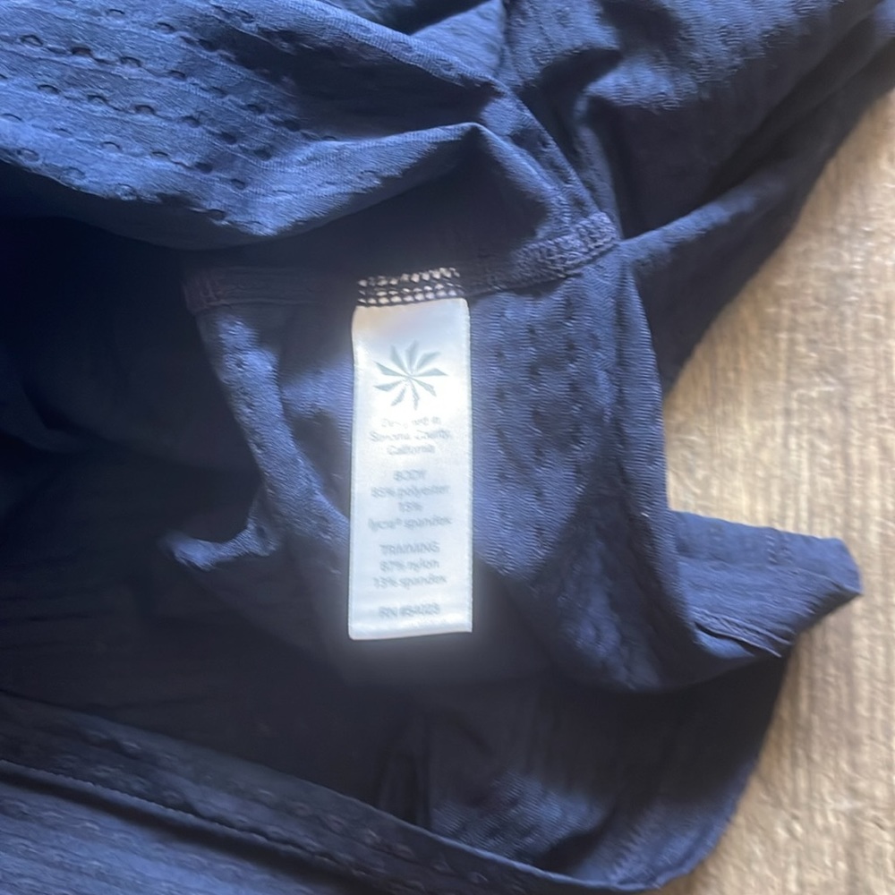 Athleta High Neck Dot Mesh Chi Tank Size XXS in Navy - Picture 4 of 5
